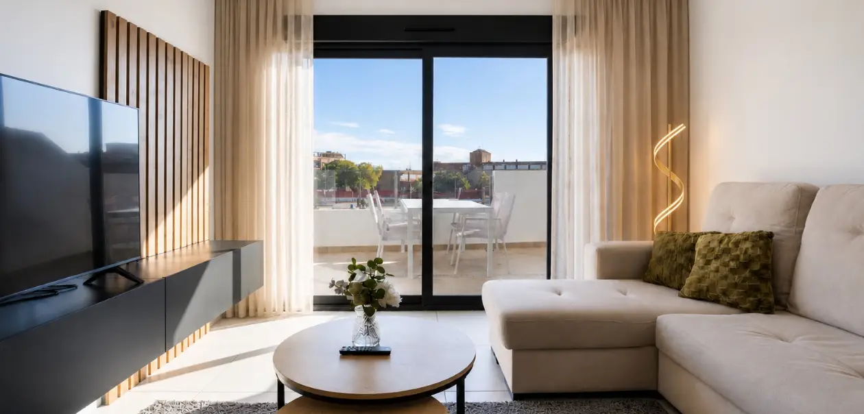 Welkom in Casa Blanca - Luxe 4 persoons appartement met groot zwembad